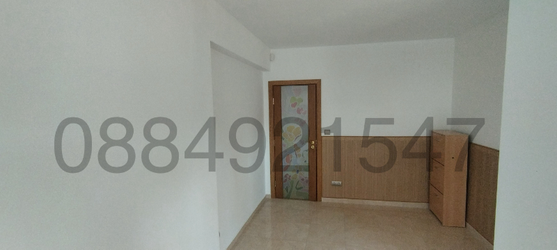 Na prodej  3 ložnice Sofia , Centar , 125 m2 | 47931391 - obraz [3]