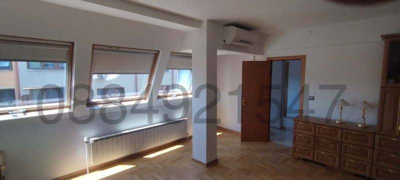 Na prodej  3 ložnice Sofia , Centar , 125 m2 | 47931391 - obraz [4]