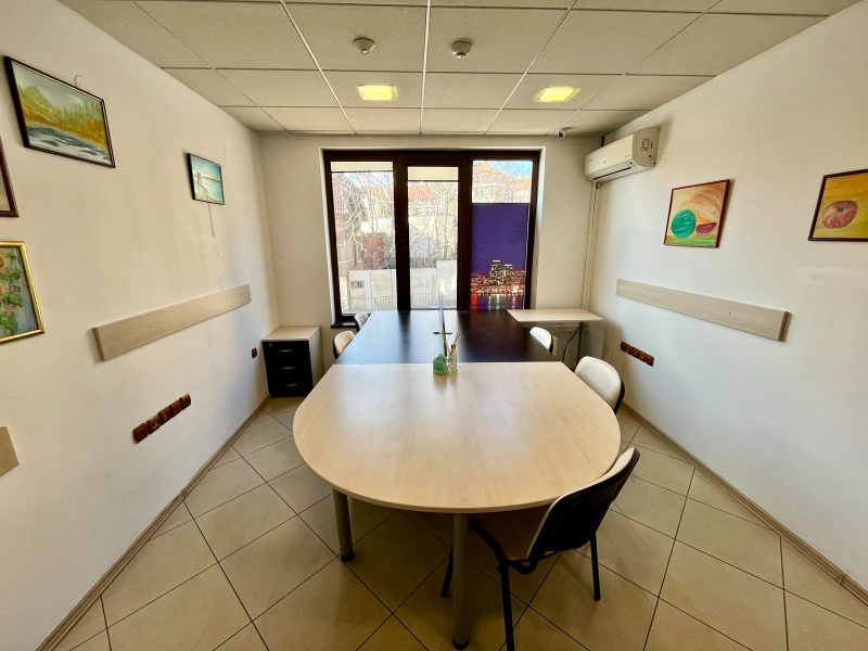 Продава  Офис град Хасково , Център , 25 кв.м | 46833195 - изображение [2]