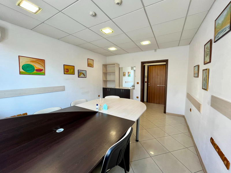 Продава  Офис град Хасково , Център , 25 кв.м | 46833195 - изображение [3]