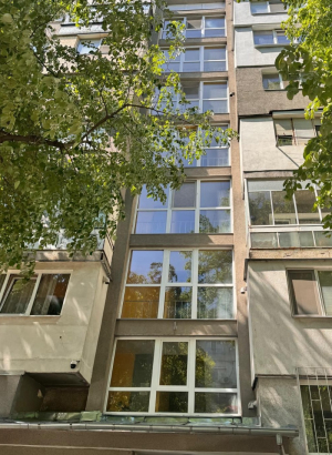 1 quarto Iztok, Sofia