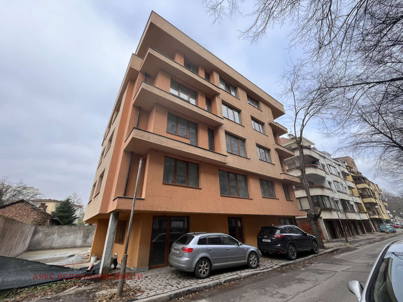 Продава  3-стаен град София , Хаджи Димитър , 148 кв.м | 83117076