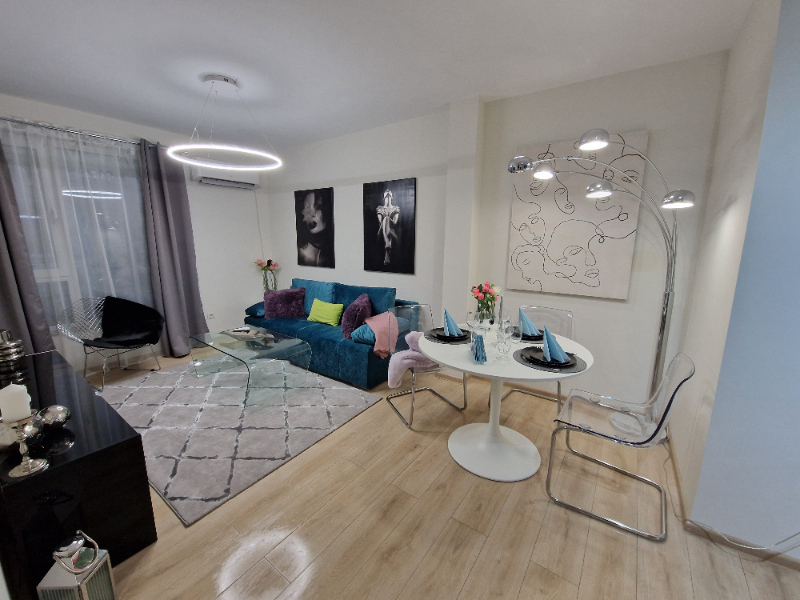 En renta  2 dormitorios Sofia , Zona B-18 , 70 metros cuadrados | 92823957