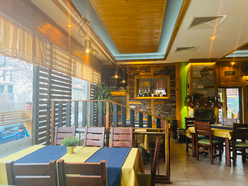 Til leie  Bar; Kaffebar Sofia , Nadesjda 2 , 250 kvm | 64007630 - bilde [3]