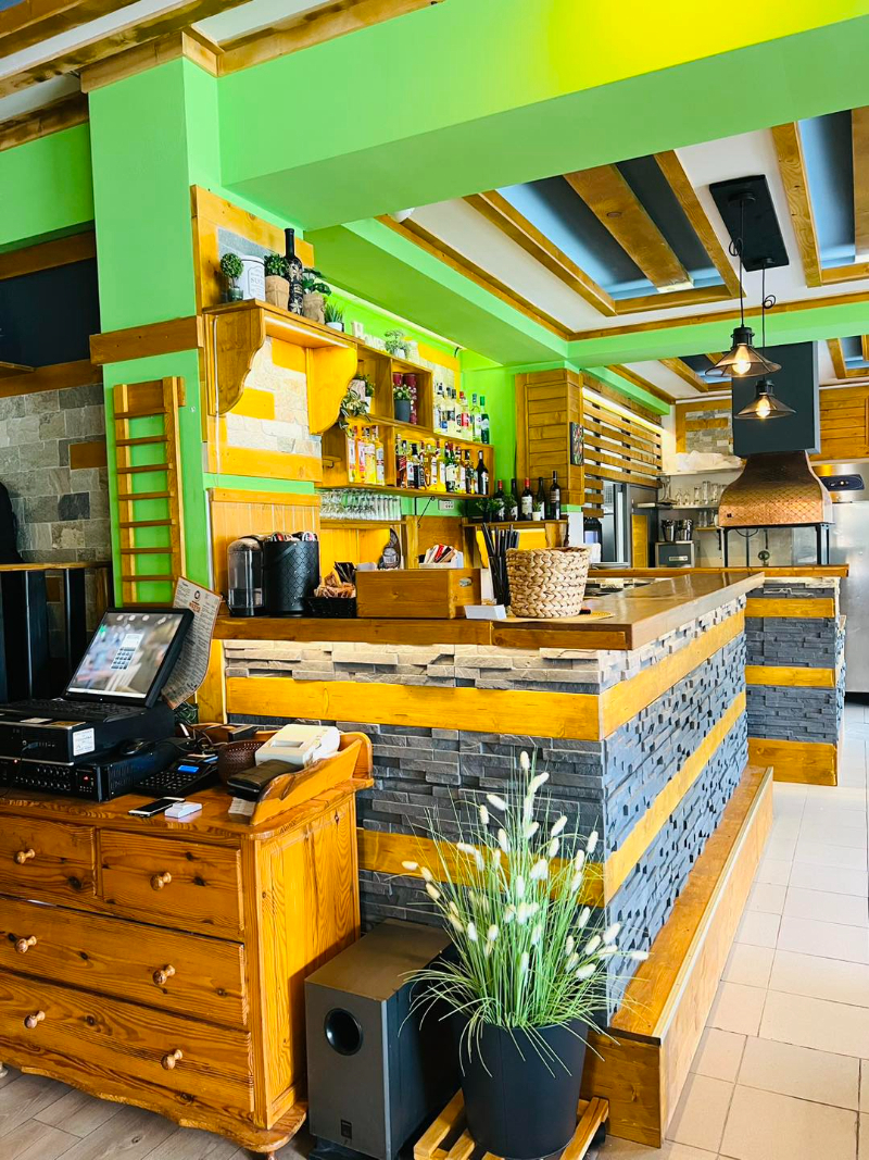 Til leie  Bar; Kaffebar Sofia , Nadesjda 2 , 250 kvm | 64007630 - bilde [2]