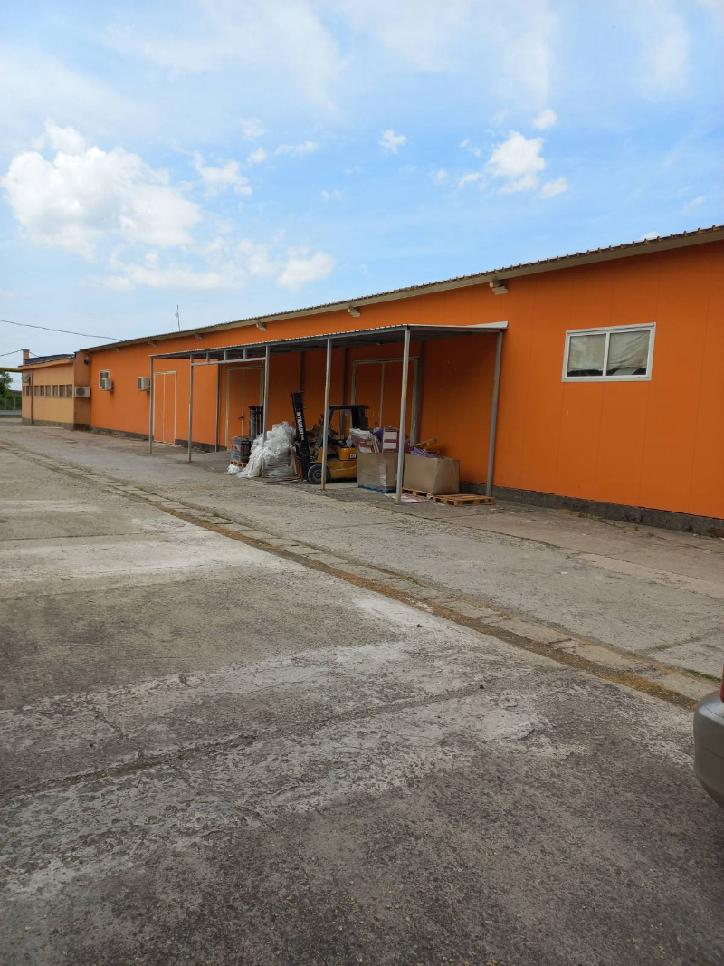 For Rent  Storage Vratsa , Promishlena zona - Iztok , 3928 sq.m | 90170510