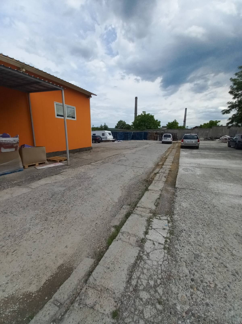 For Rent  Storage Vratsa , Promishlena zona - Iztok , 3928 sq.m | 90170510 - image [17]