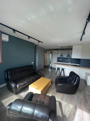 3-стаен град София, Младост 4