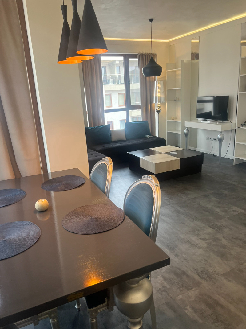 Para alugar  1 quarto Plovdiv , Karchiiaka , 65 m² | 78496625