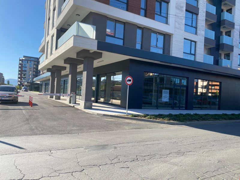 Para alugar  Comprar Plovdiv , Hristo Smirnenski , 425 m² | 55996993